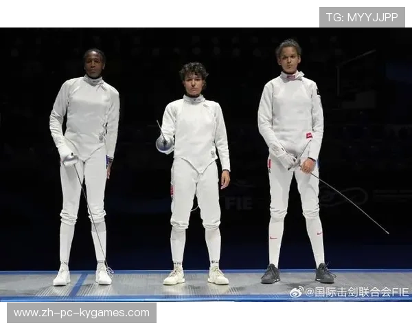 击剑世界赛：法国队团体称霸